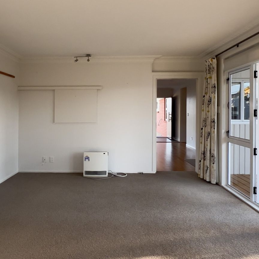 Well Presented Four Bedroom Brick Home - Photo 1