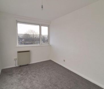 3 bedroom flat to rent - Photo 6