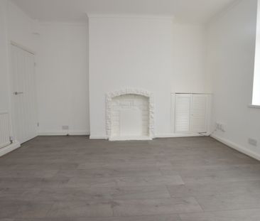 2 Bedroom Terraced House - Photo 6