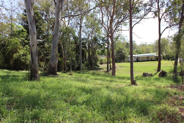 PARK YOUR TRUCK OR STORE YOUR CARAVAN? - Photo 1