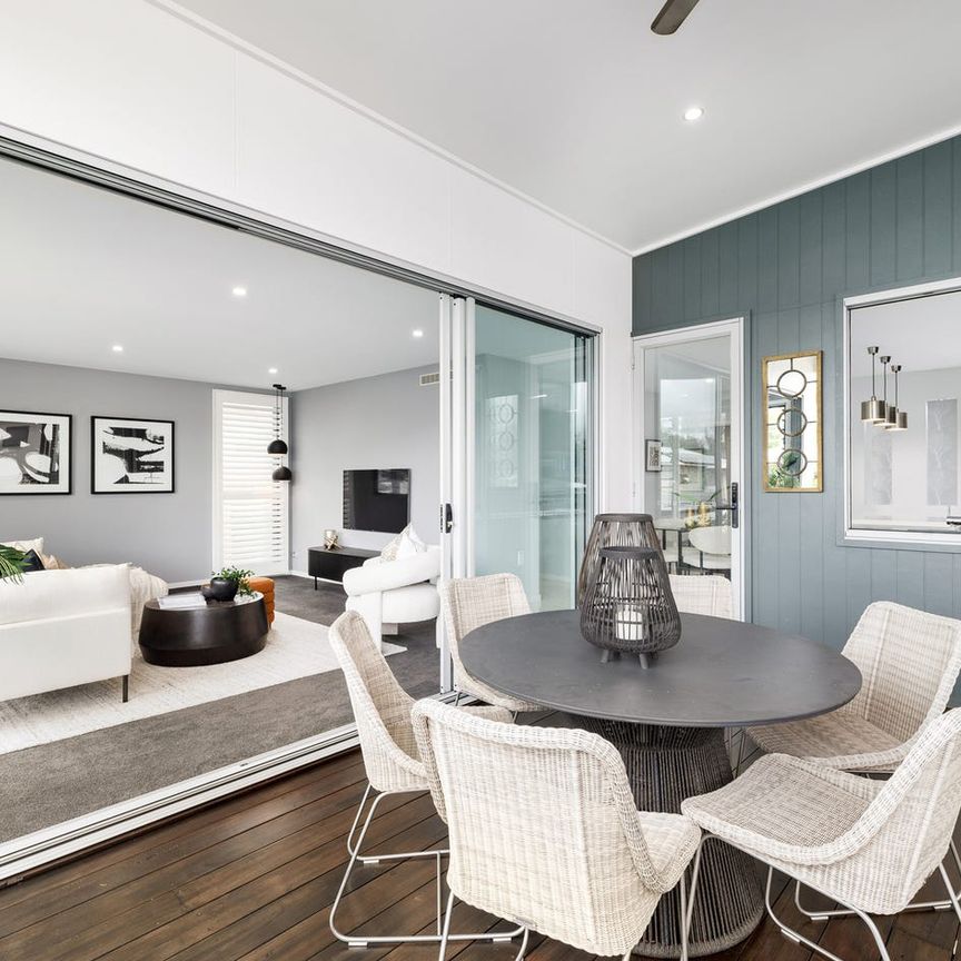 Innovatively designed low-maintenance luxury with fabulous entertaining options - Photo 1