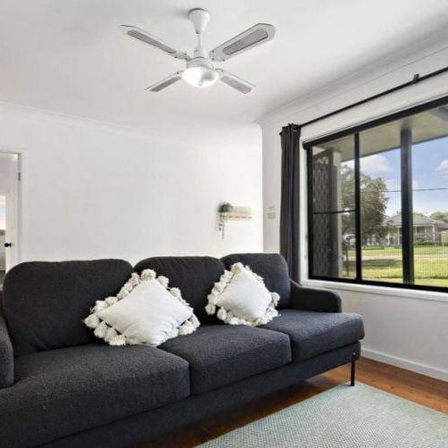 Family home with room to relax - Photo 1