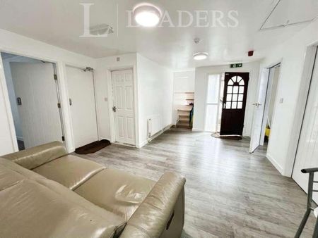 Bridge Street, Buckingham, MK18 - Photo 4