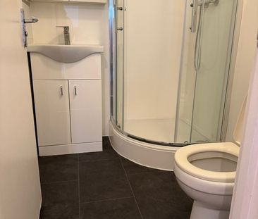 Studio Flat, Cranfield Close, SE27 - Photo 5