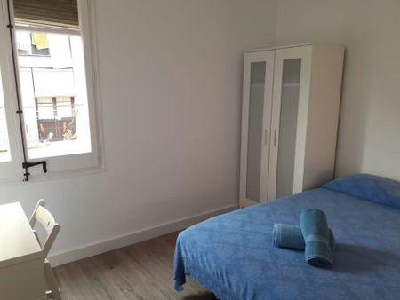 Carrer de Berga, Barcelona, Catalonia 08012 - Photo 4