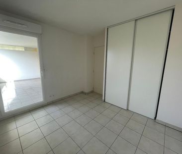 ESCALQUENS / Location Appartement 3 Pièces 53 m² - Photo 3