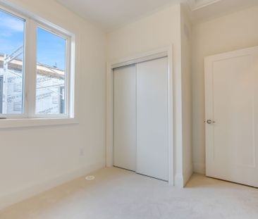 For Lease - 3319 Taha Gardens, Oakville, Ontario - Photo 6