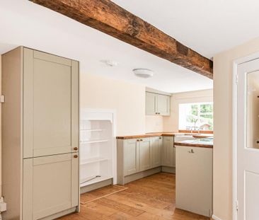 1 bedroom semi-detached house to rent - Photo 2