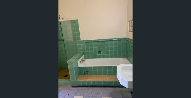 Character Home in Prestigious Dalkeith Location - Photo 1