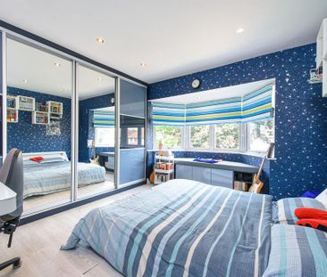 4 bedroom semi-detached house to rent - Photo 4