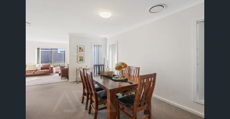 Modern Family Living in the Heart of Schofields - Photo 2