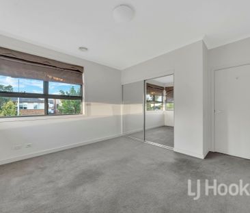 Experience Quality Family Living in Waverley Park Estate! - Photo 6