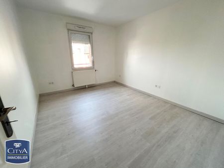 Location Appartement 3 pièces 60m² LOUVROIL 59720 - Photo 2