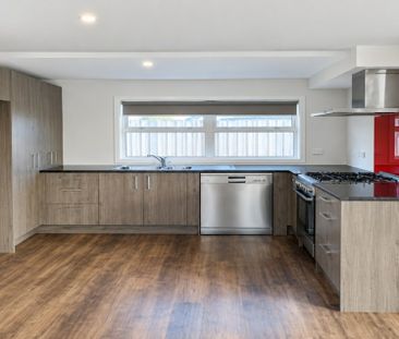 Frankton Three Bedroom Townhouse, Low maintenance - Photo 6