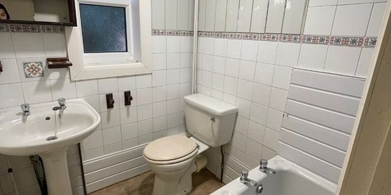 Room in a Shared House, Hyde Park Road, LS6 - Photo 3