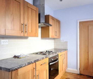 3 bedroom terraced house to rent - Photo 4