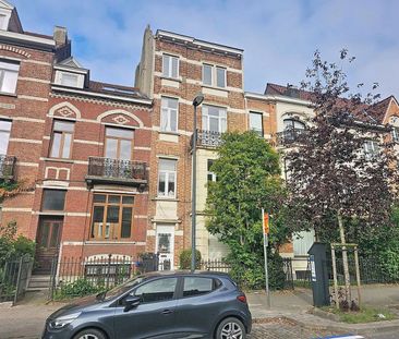 Duplex te huur in Ukkel voor € 1.000 met 1 slaapkamer - foto 3