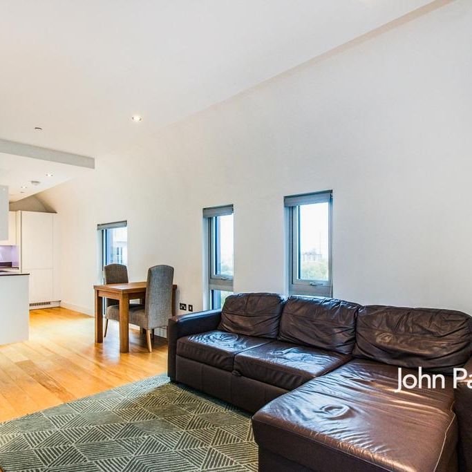 1 bedroom flat to rent - Photo 1