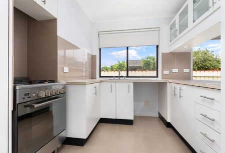 Modern Living, Low-Maintenance Lifestyle - Photo 2