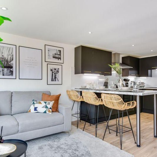 Mixed use to rent - Photo 1