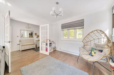 5 bedroom detached house to rent - Photo 2