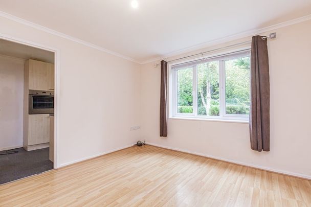 Moor Pond Close, Bicester - Photo 1