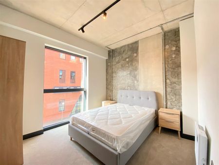 3 Bedroom Flat To Rent - Photo 4