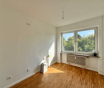 Großzügige + helle 3-Zimmer-Wohnung mit Balkon in guter Lage - Photo 4