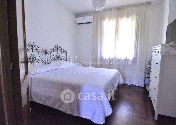 Villa in Affitto in Via Leonardo Da Vinci a Forte dei Marmi