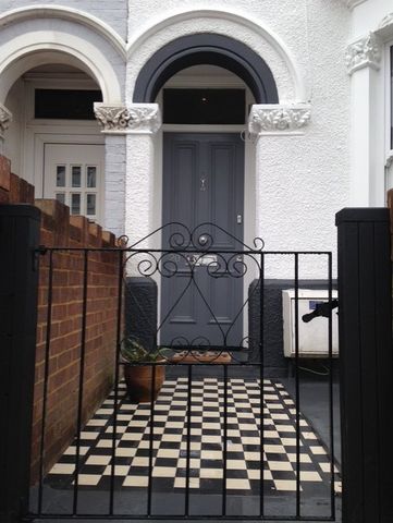 Room in a Shared House, Khama Rd, SW17 - Photo 3