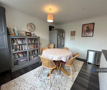 3 bedroom terraced house to rent - Photo 4