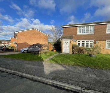 Quinnell Drive, Hailsham, BN27 - Photo 1