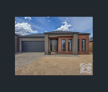 4 Bedroom Home in Fraser Rise - Photo 6