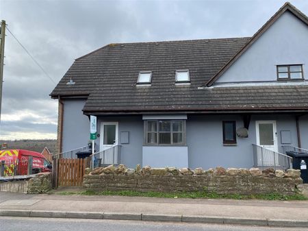 Church Road Place, Cinderford - Photo 2
