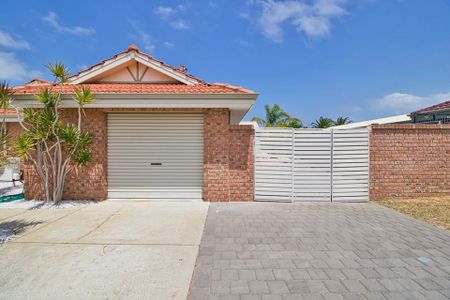 Spacious Coastal Living - Massive Alfresco - Open Friday 7th Feb 4&period;30pm to 4&period;45pm - Photo 2