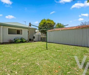 39 Sunderland Street, Mayfield - Photo 2