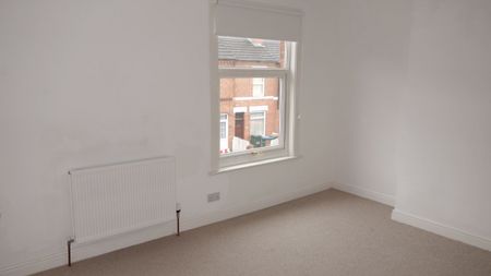 Dean Street, Stoke, Coventry, West Midlands, CV2 - Photo 4