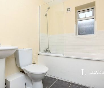 3 bedroom apartment to rent Sundridge Parade, Plaistow Lane, Bromle... - Photo 2