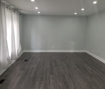 For Lease - 1033 Centre Street, Whitby, Ontario - Photo 5