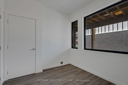 For Lease - 10 Rainwater Lane, Barrie, Ontario - Photo 3