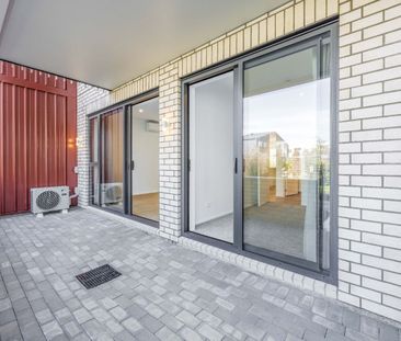 4/24 Peihana Road Hobsonville - Photo 1