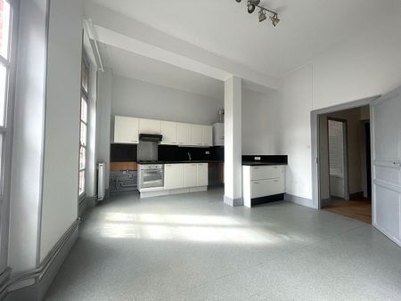 Location Appartement 4 pièces 153m² - Photo 3