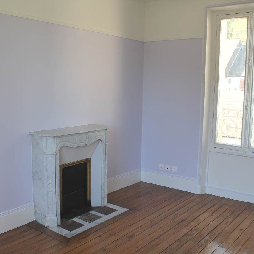 Location Maison 8 pièces 163m² VERNEUIL EN HALATTE 60550 - Photo 1