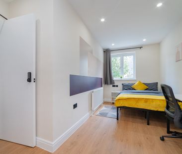 Room in a Shared House, Frognal Avenue, HA1 - Photo 4