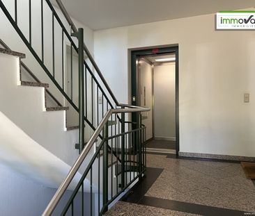 Exklusive 2-Raum-Wohnung mit saniertem Tageslichtbad, Parkettboden,... - Foto 1