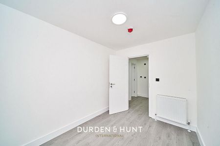3 bedroom apartment to rent - Photo 2