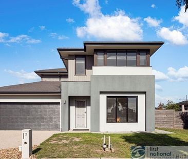 Spacious 4-Bedroom Family Home in a Prime Location - Photo 4