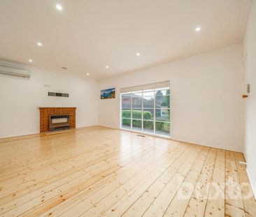 CHARACTER AND CHARM WITH MODERN STYLE - Photo 1