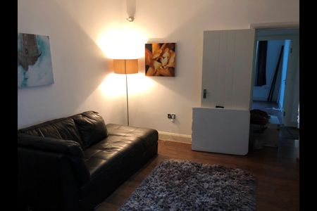 3 Bed Flat, Ground Floor With Garden, N16 - Photo 2