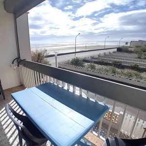 A LOUER T1 BIS MEUBLE PORT LA NOUVELLE - Photo 2